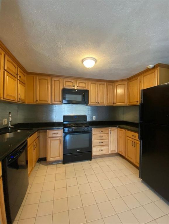 2 Karen Cir # 17