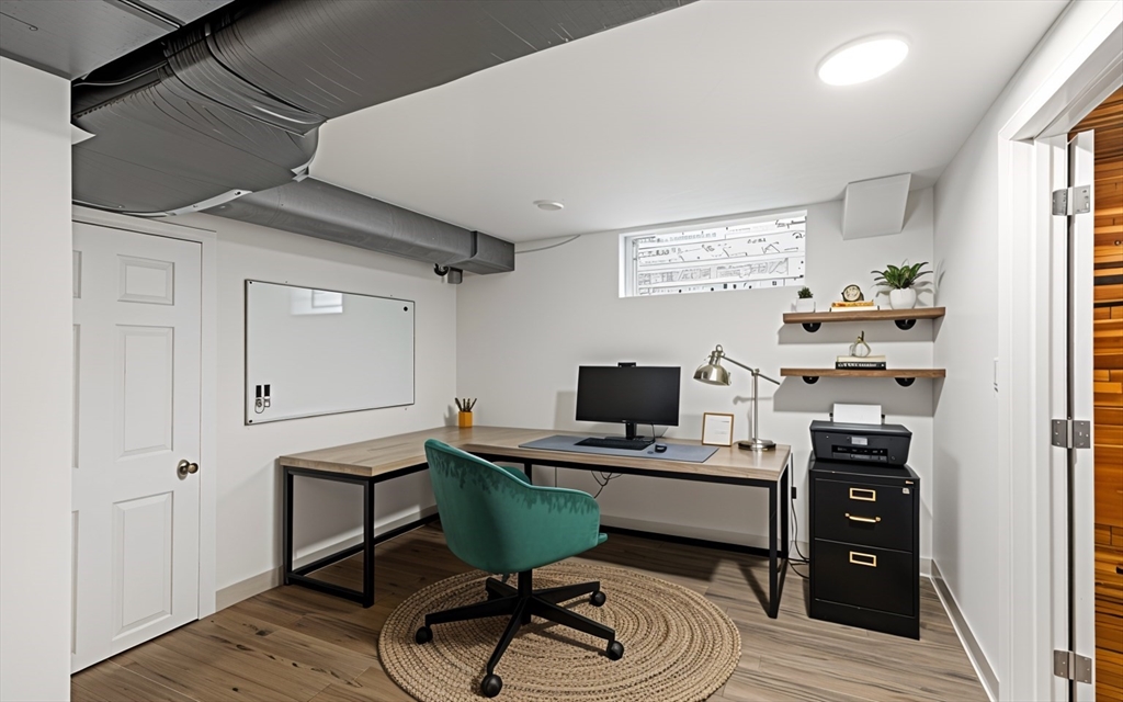 537 Boylston # 537