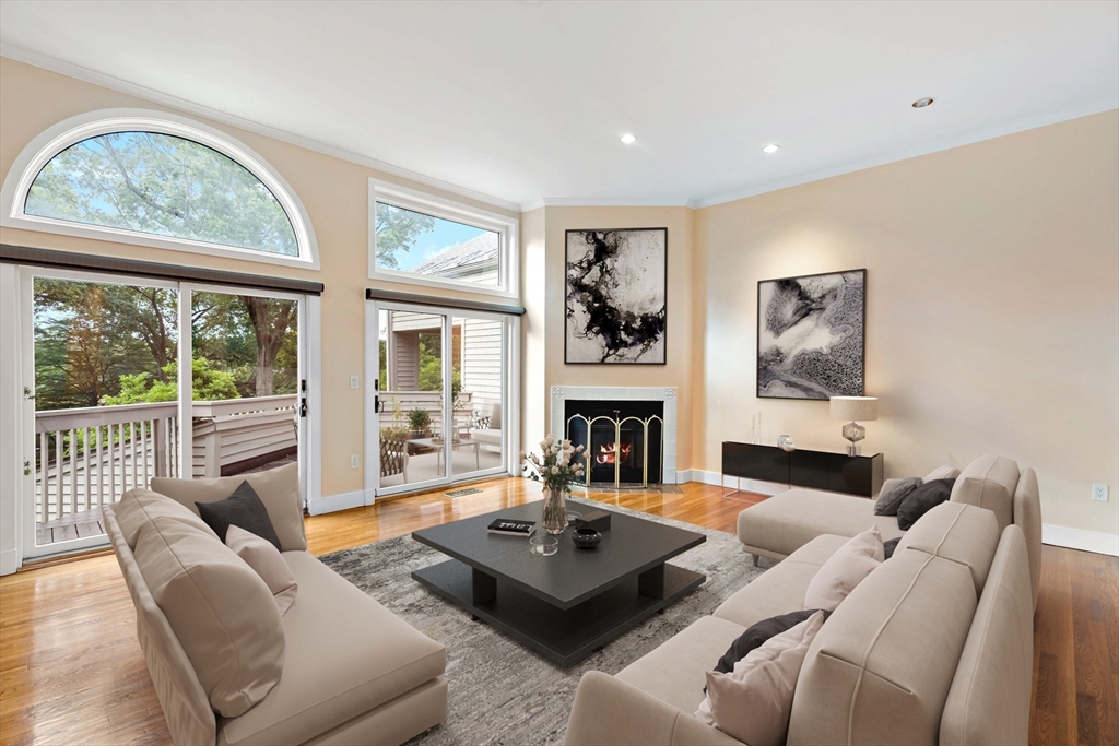 537 Boylston # 537