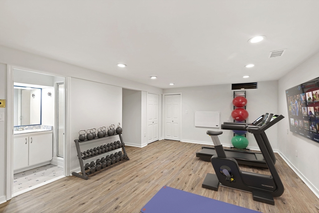 537 Boylston # 537