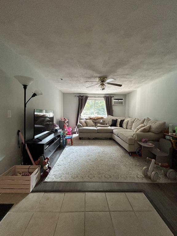 10 Karen Cir # 24