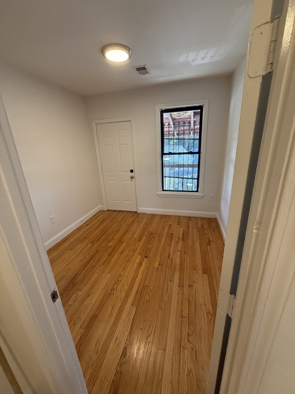 1905 Columbus Avenue # 3