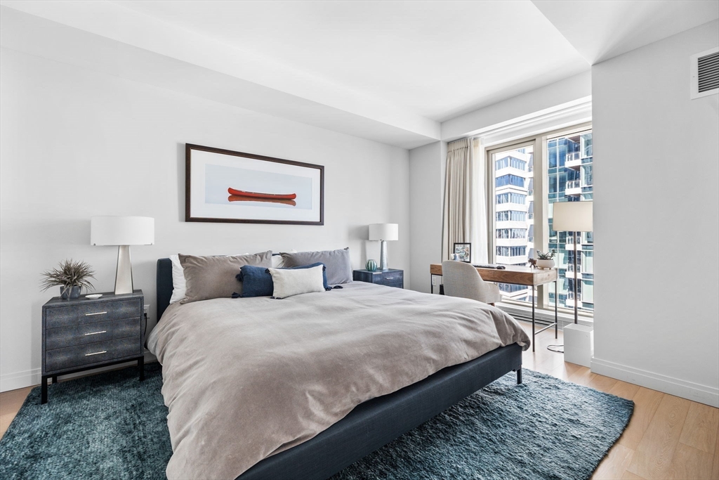 133 Seaport Blvd # 920