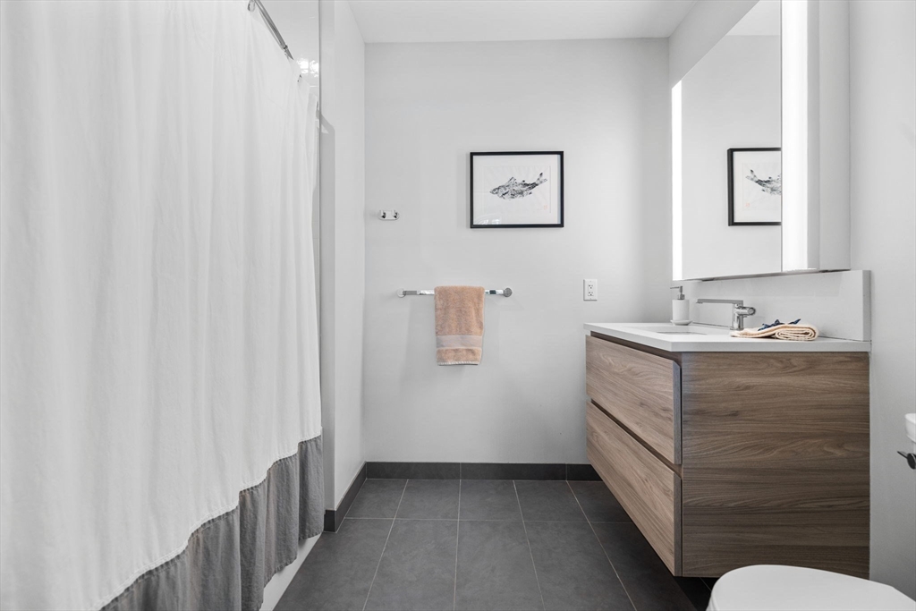 133 Seaport Blvd # 920