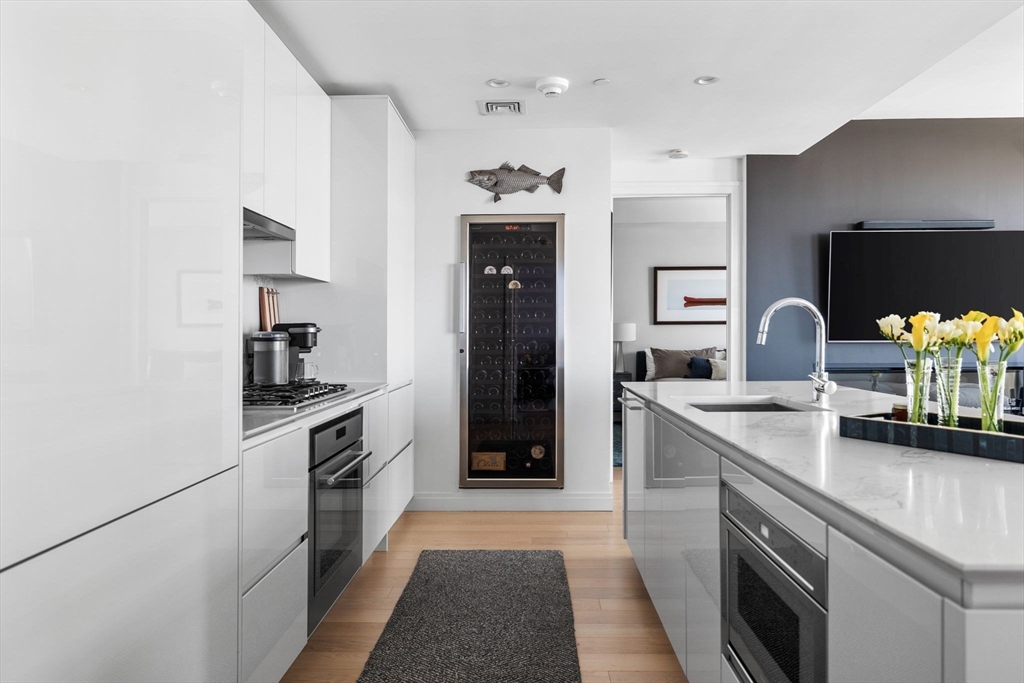 133 Seaport Blvd # 920