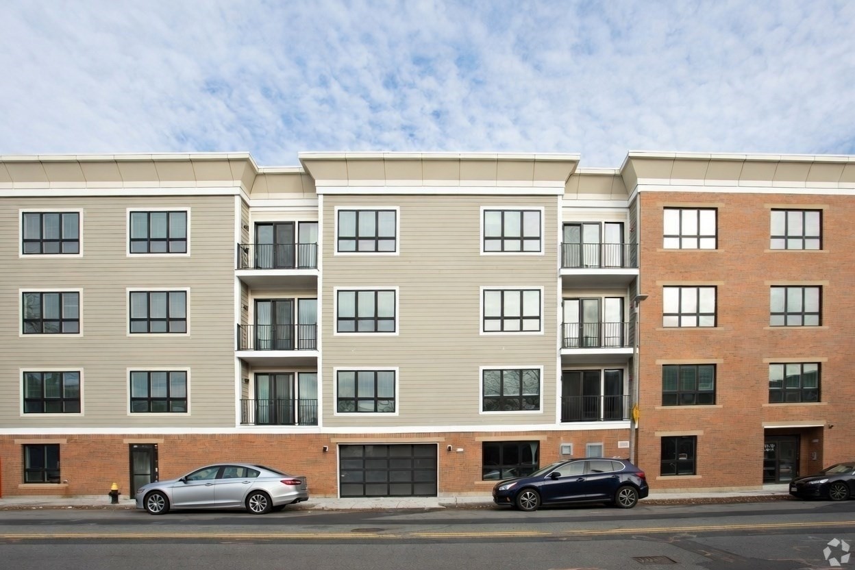 33-39 Ward St.