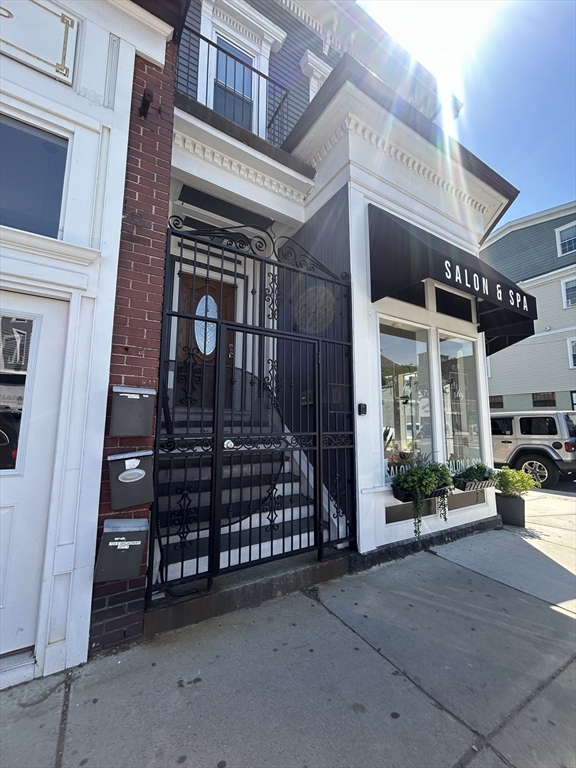 701 East Broadway # 1