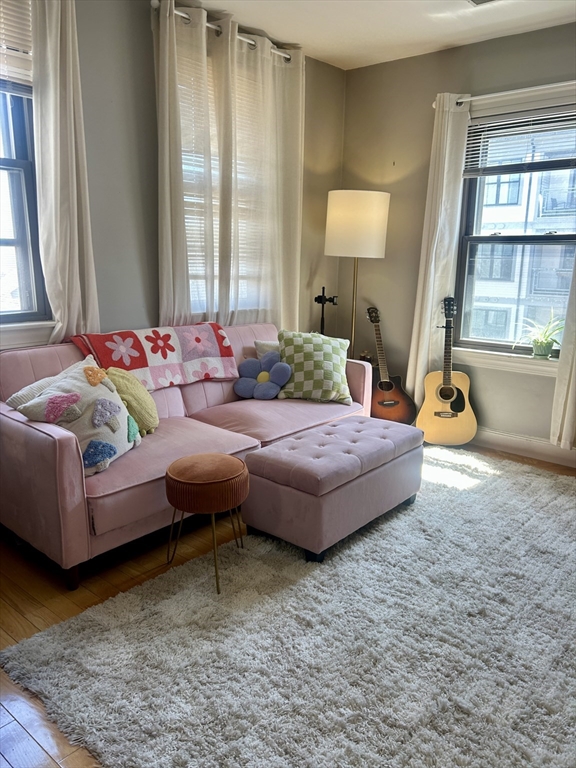 377 West Broadway # 23