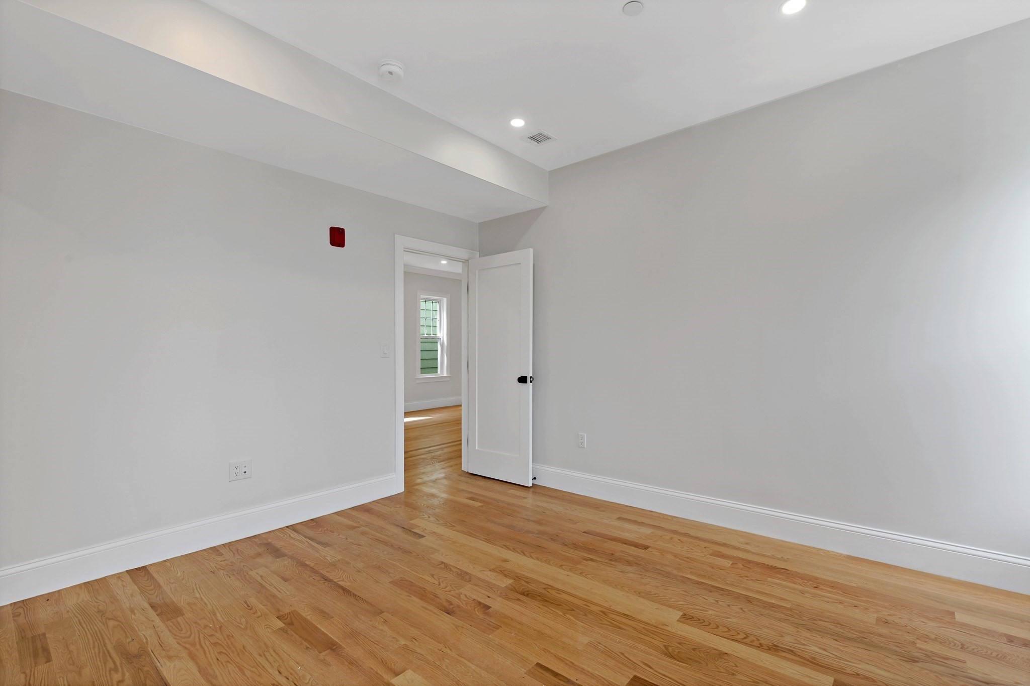 13 Langmaid Ave # 2