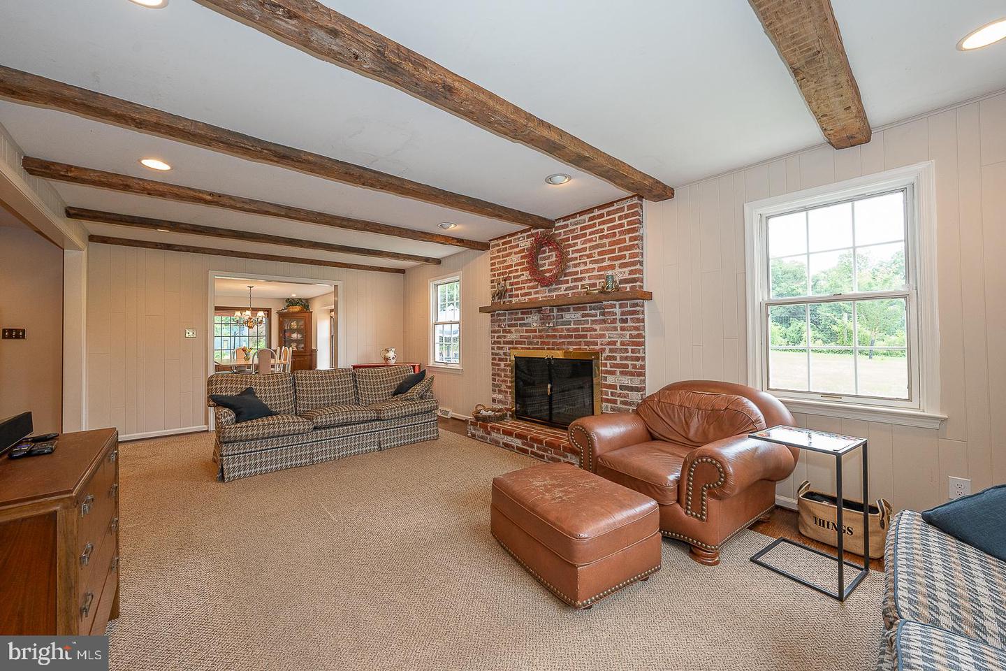 4 Old Barn LANE