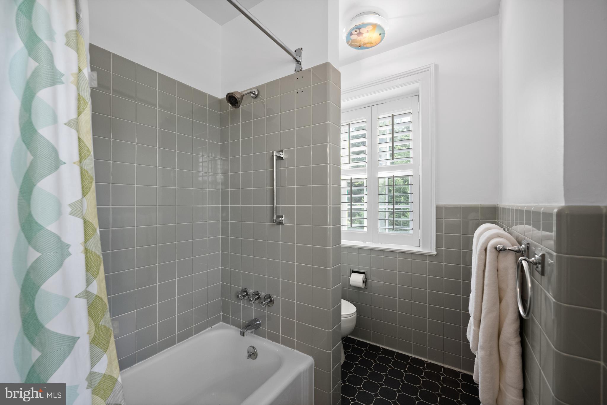 423 Old Eagle School ROAD Unit: WITH LOT