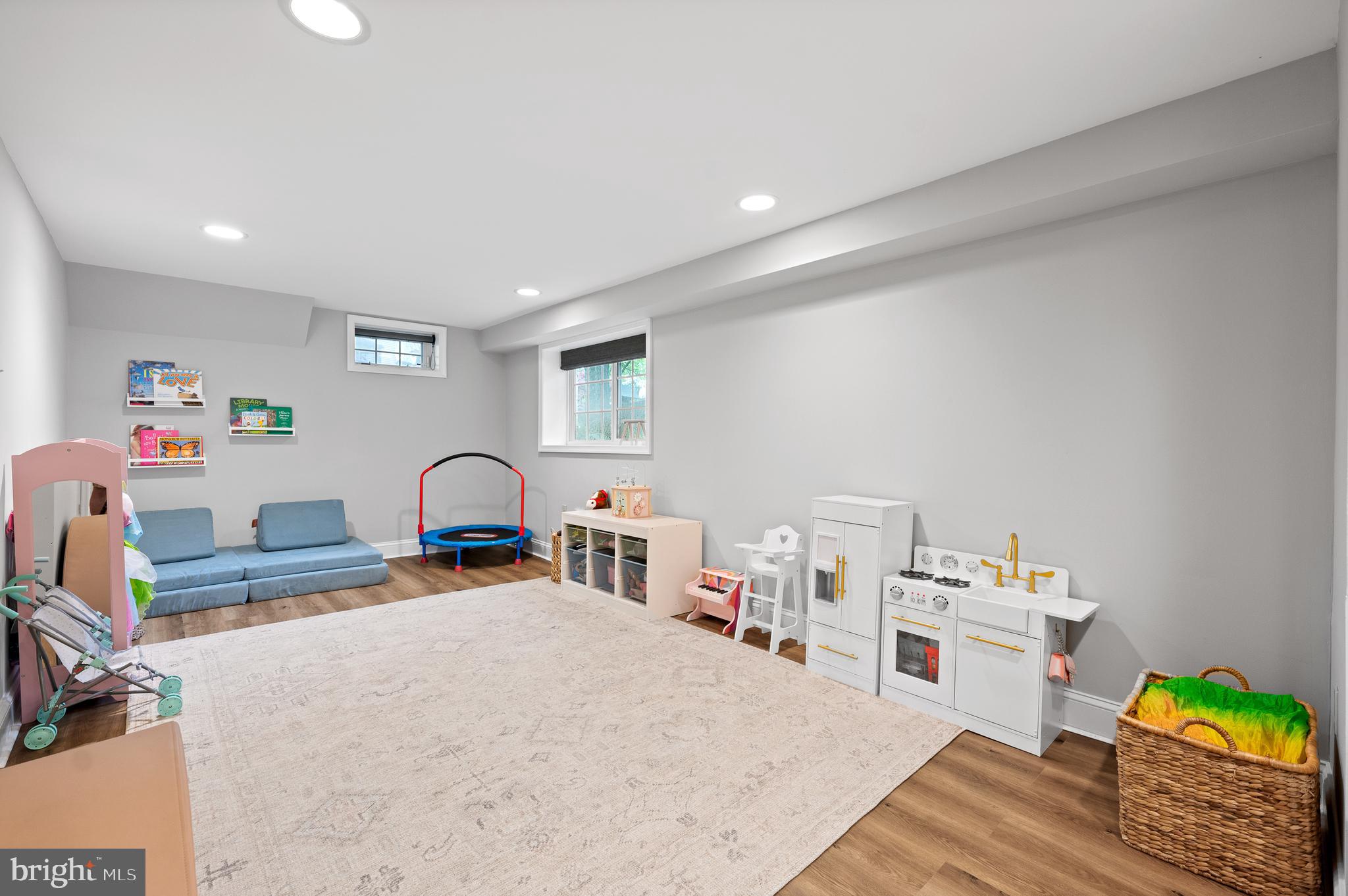 55 Lynne Cir