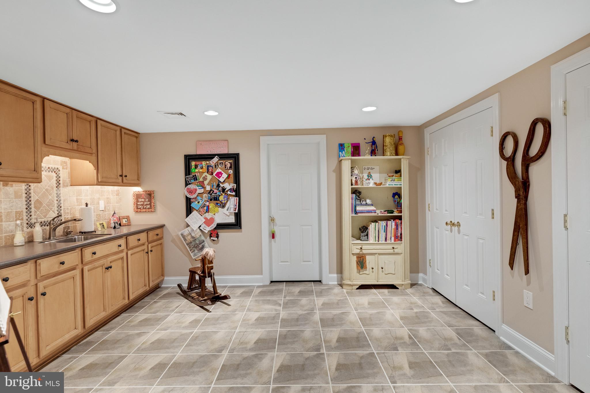 10 Devonshire Ln