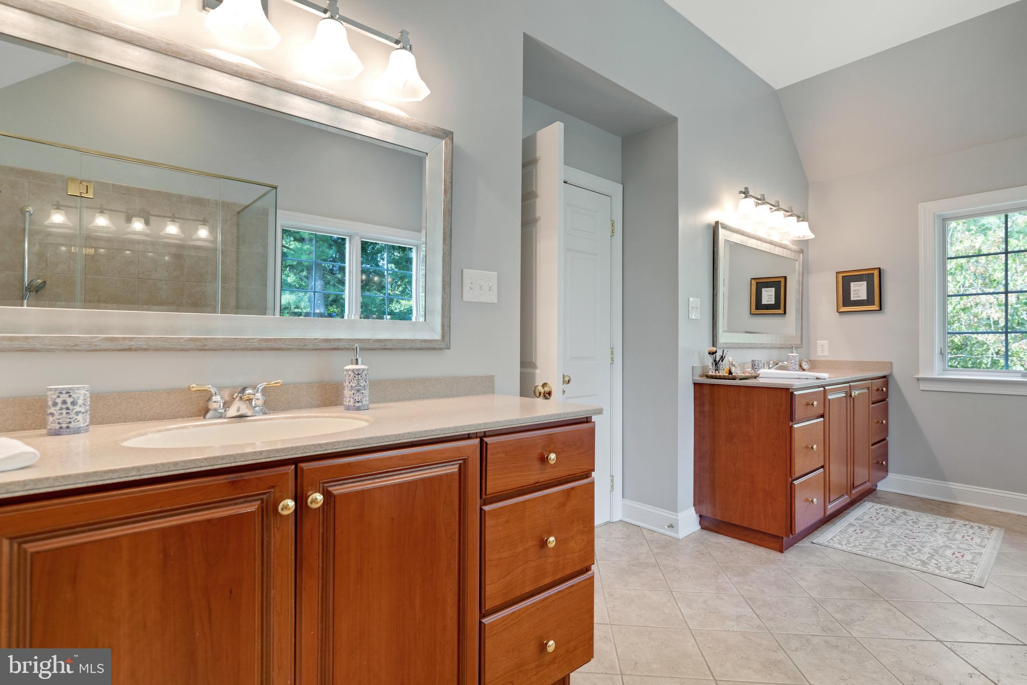 10 Devonshire Ln