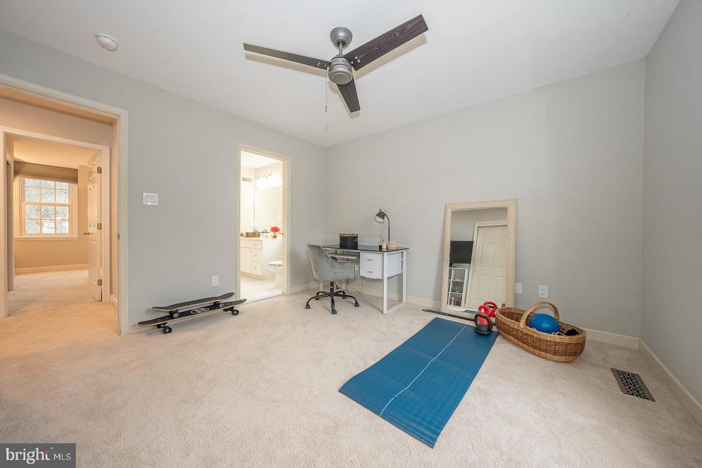 1615 Sorrell Rd