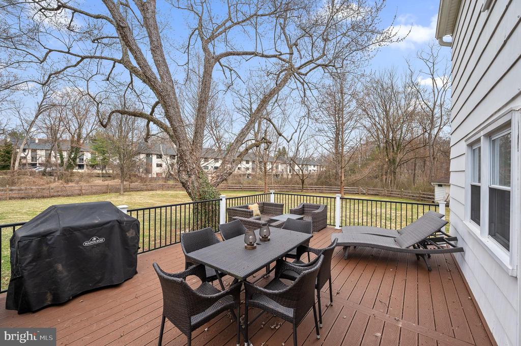 215 Darby Rd