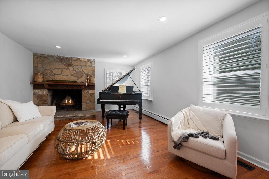 215 Darby Rd