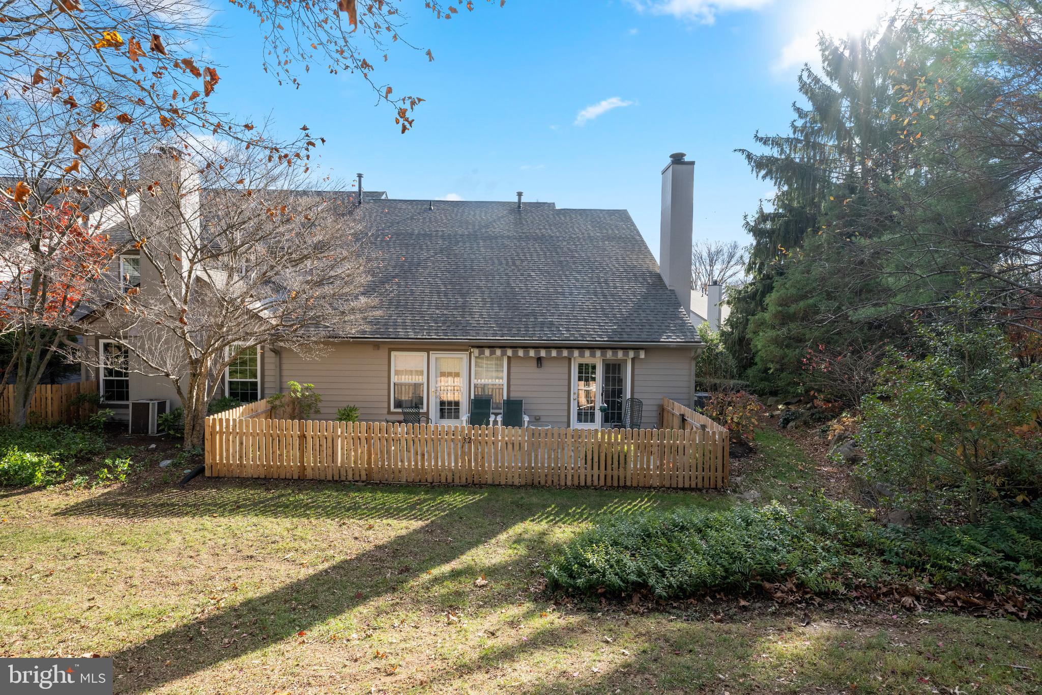 32 MANCHESTER COURT 32