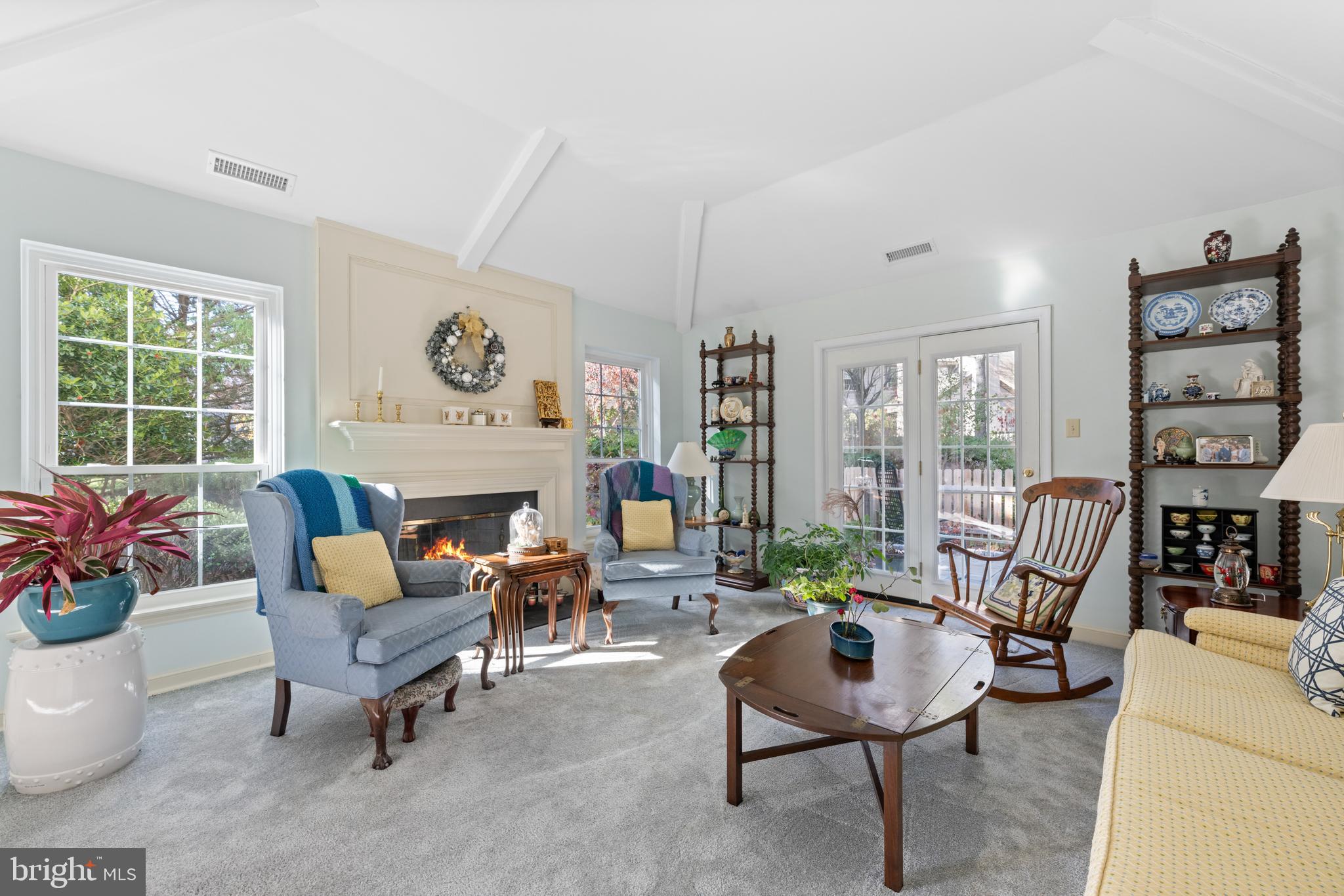 32 MANCHESTER COURT 32