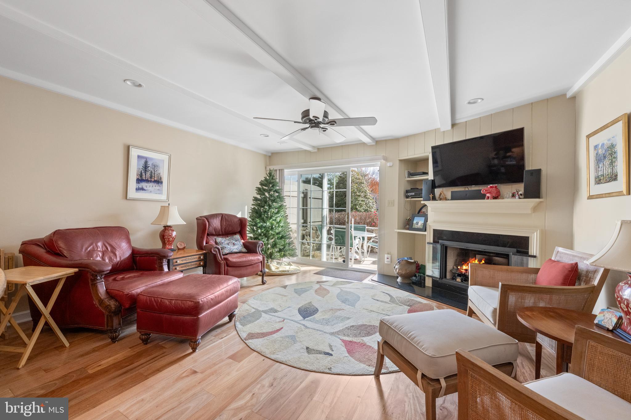 32 MANCHESTER COURT 32