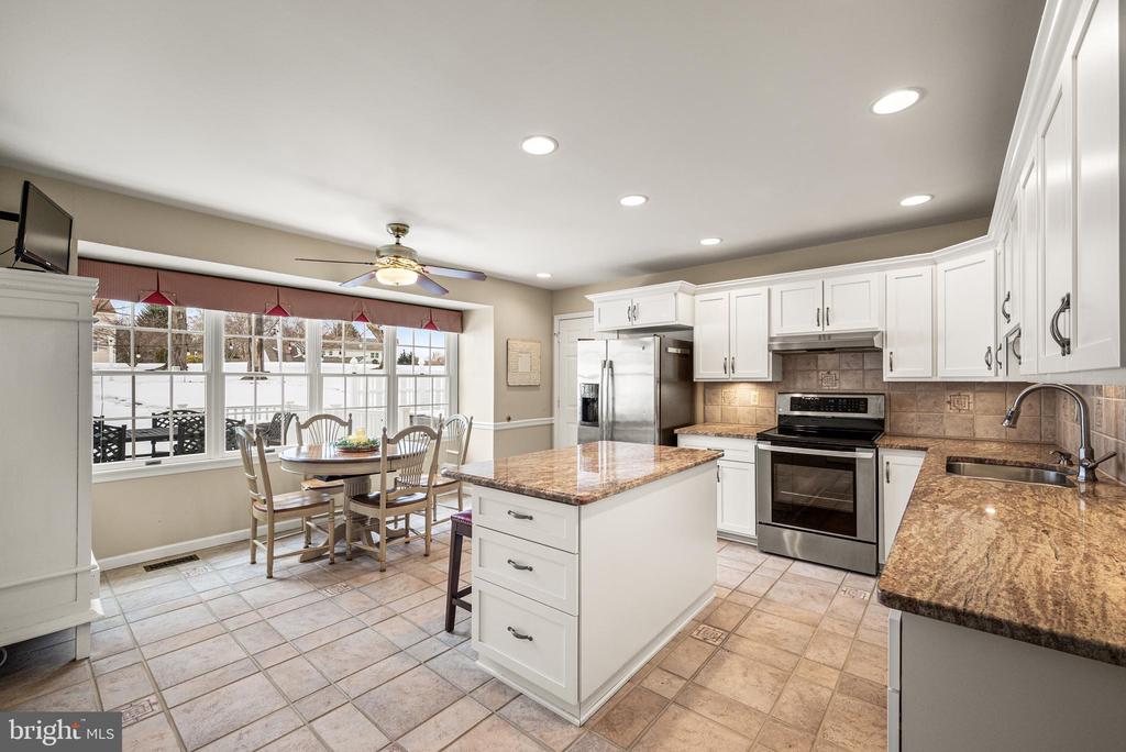 526 BEAUMONT CIRCLE