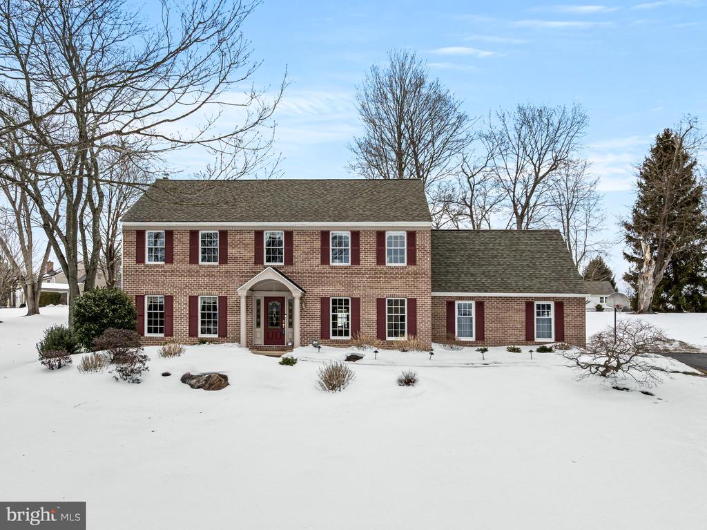 526 BEAUMONT CIRCLE
