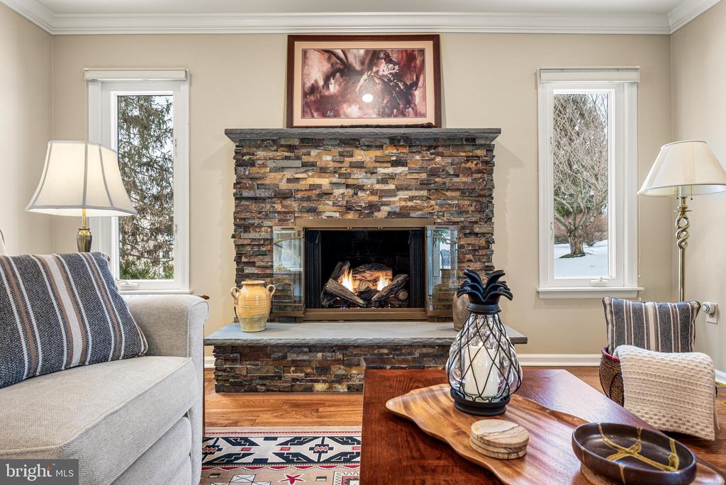526 BEAUMONT CIRCLE