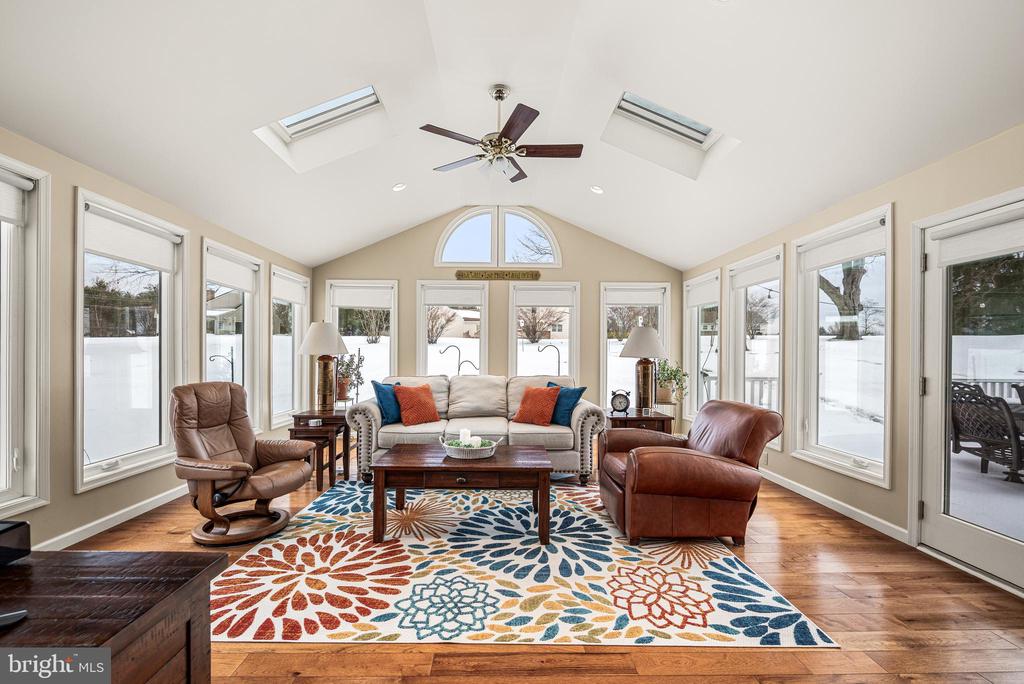 526 BEAUMONT CIRCLE