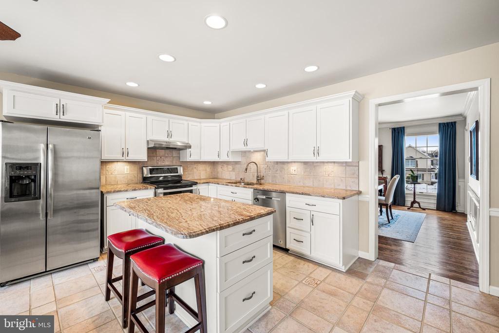 526 BEAUMONT CIRCLE