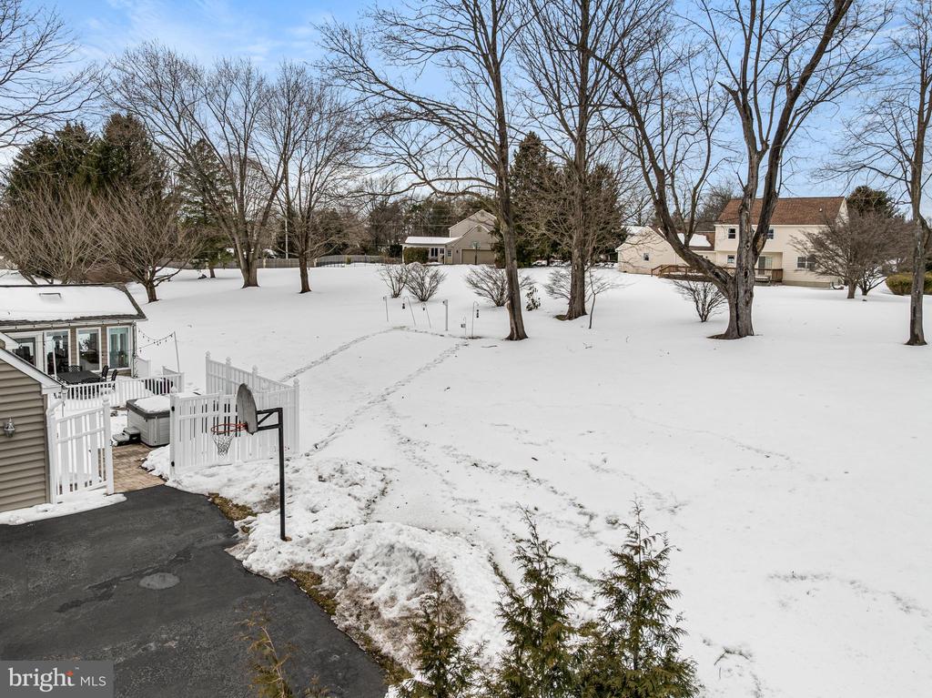526 BEAUMONT CIRCLE