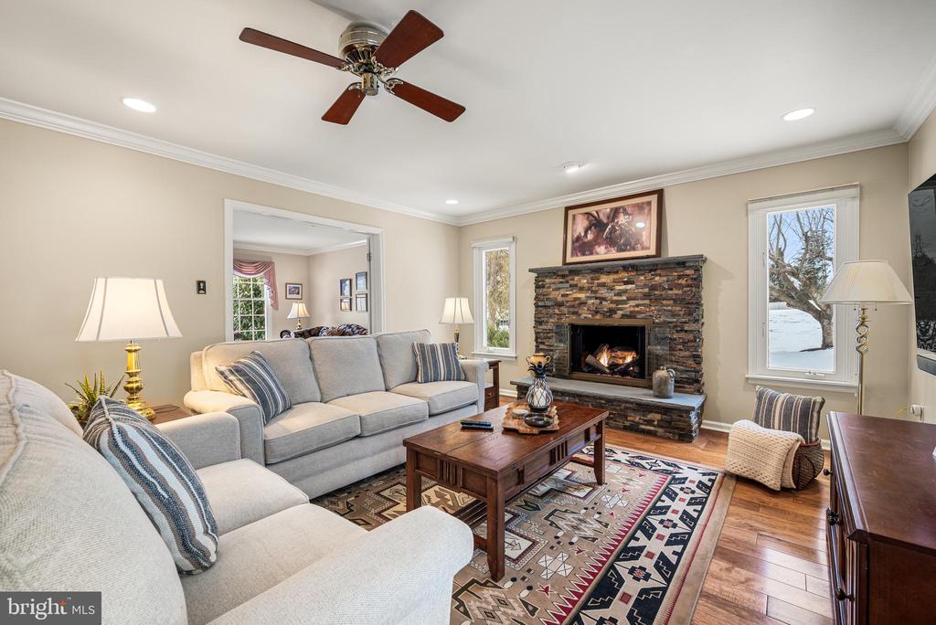 526 BEAUMONT CIRCLE