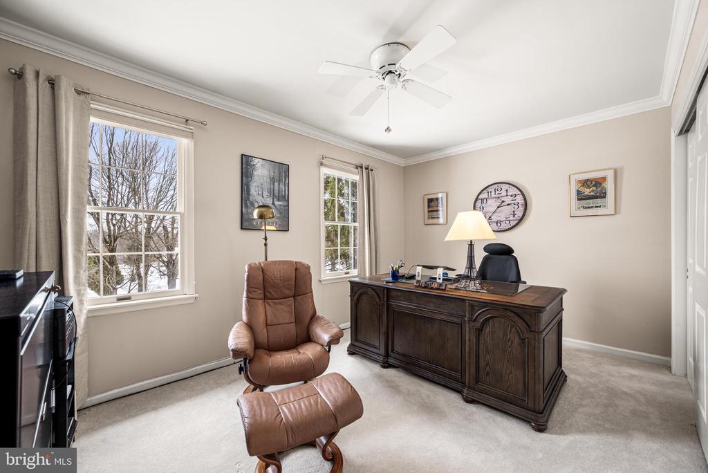 526 BEAUMONT CIRCLE