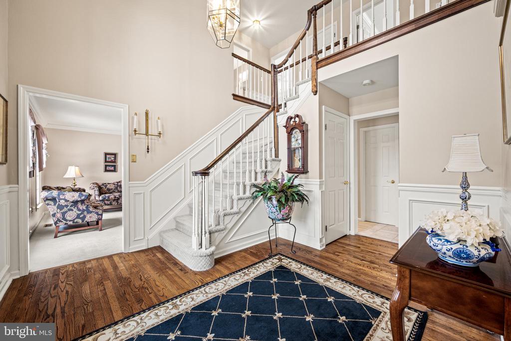 526 BEAUMONT CIRCLE