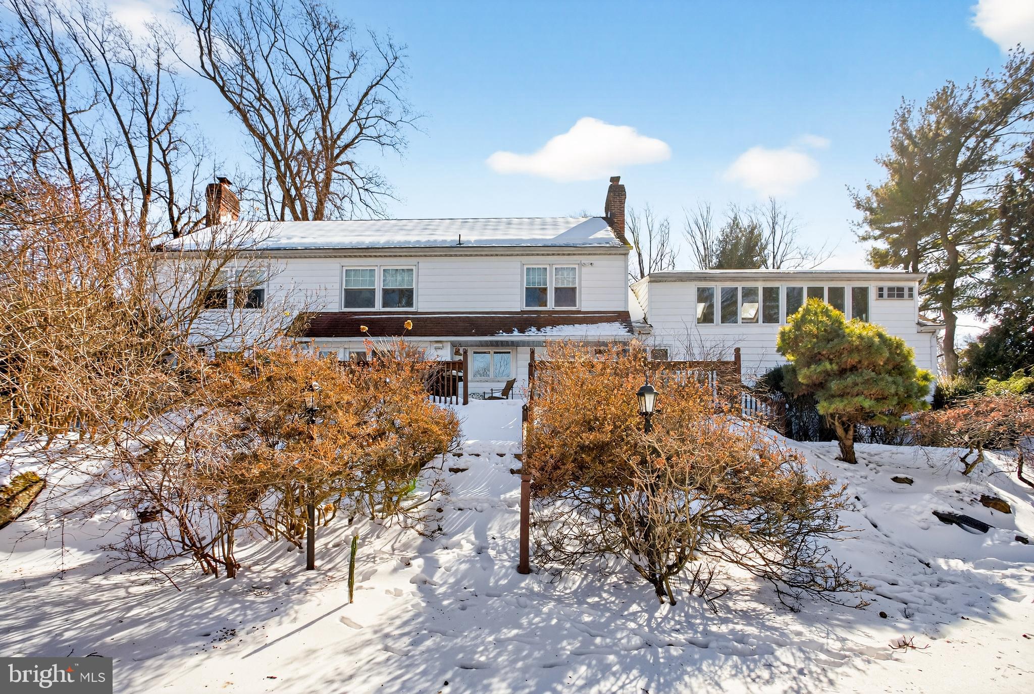 9 FOXCHASE ROAD