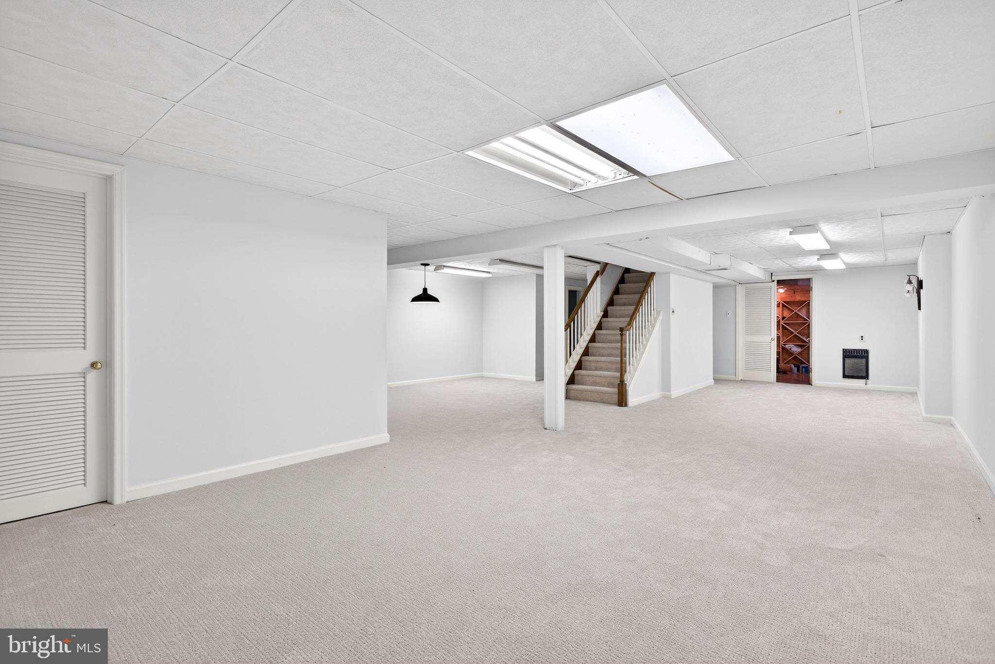 9 FOXCHASE ROAD