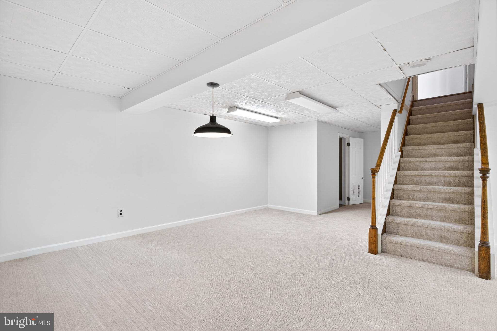 9 FOXCHASE ROAD