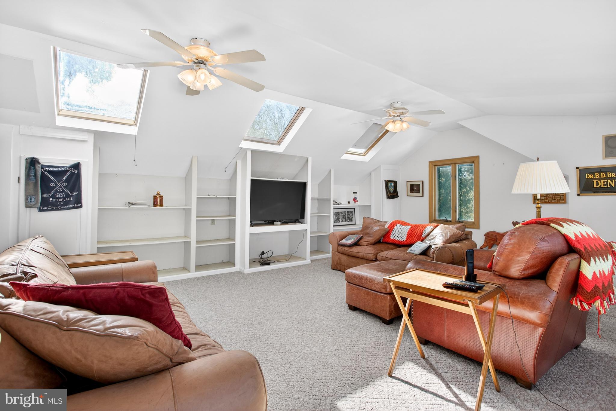 9 FOXCHASE ROAD