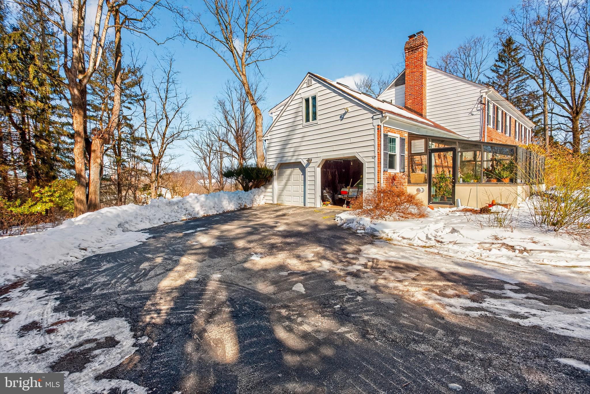 9 FOXCHASE ROAD