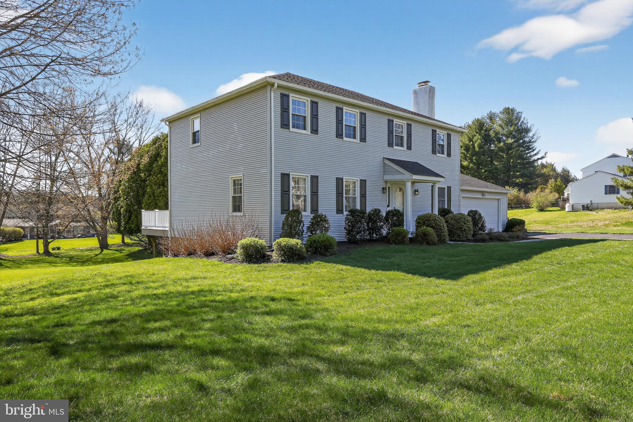 606 LONDONDERRY DRIVE