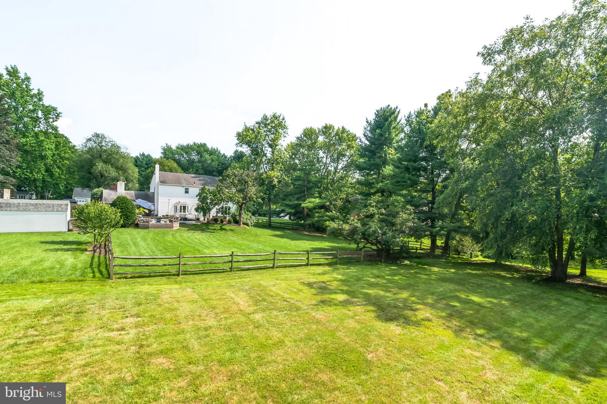 606 LONDONDERRY DRIVE