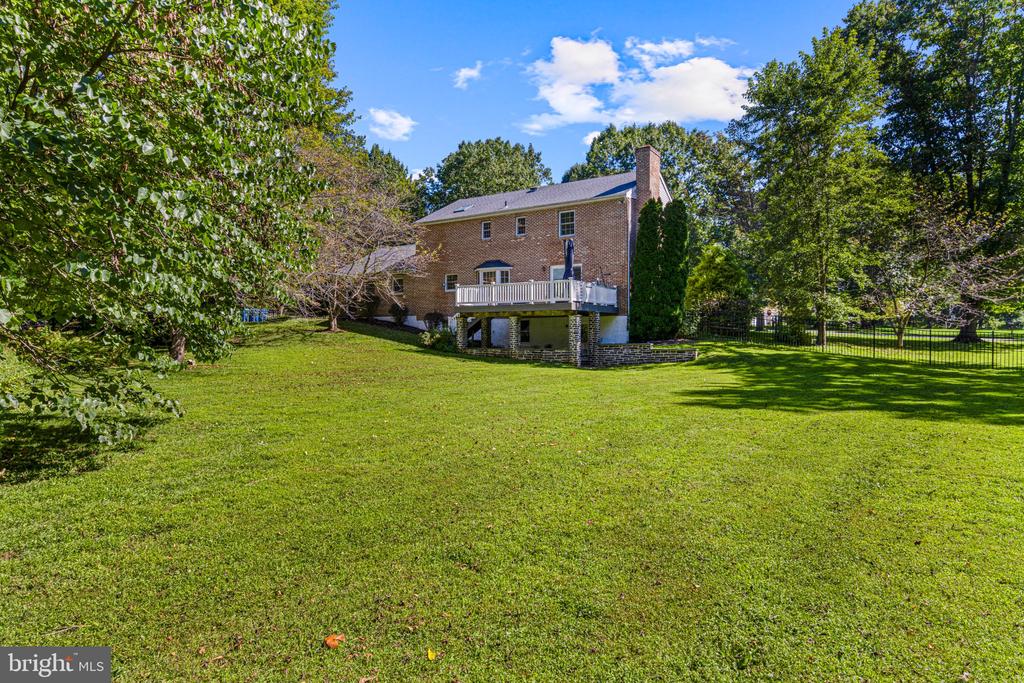 300 MANOR DRIVE