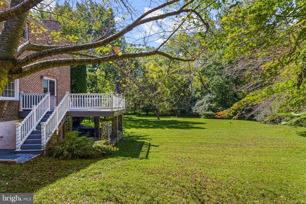 300 MANOR DRIVE