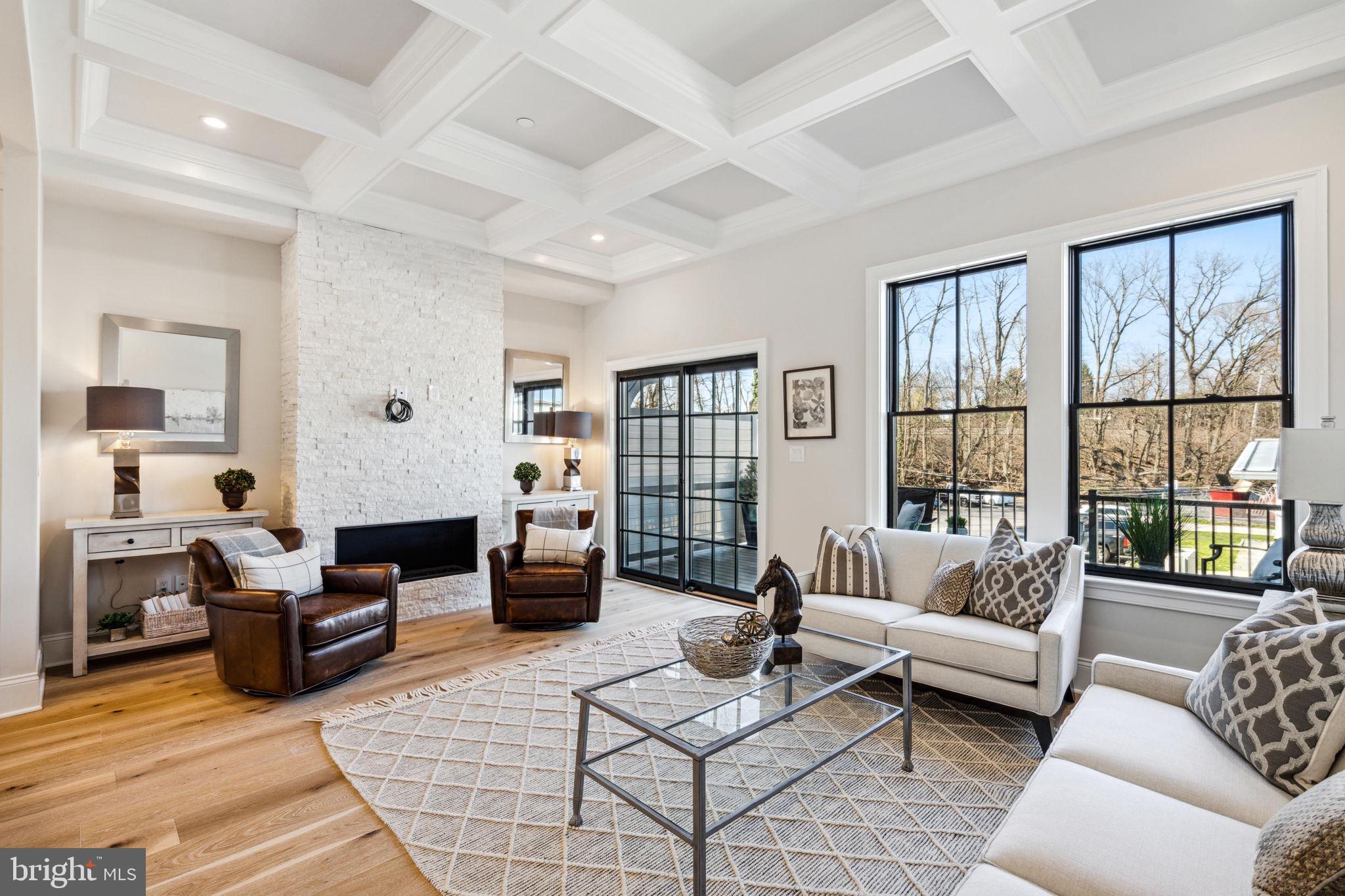 206F N Aberdeen Ave Ave