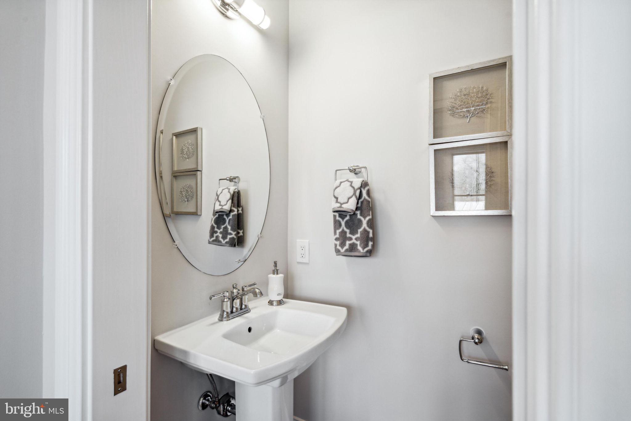 206F N Aberdeen Ave Ave