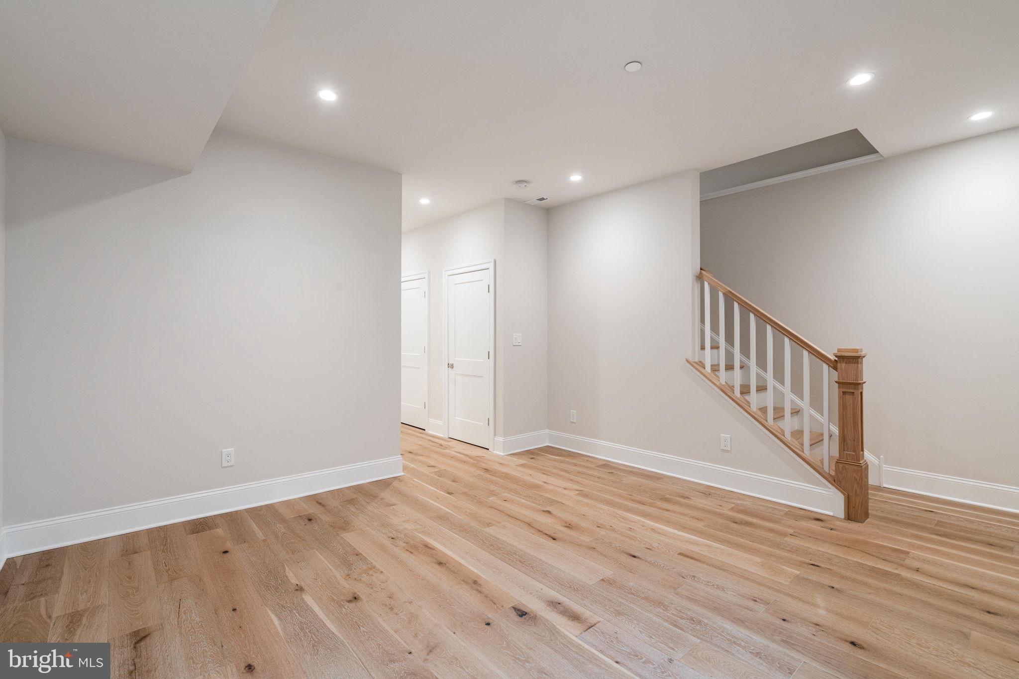 206F N Aberdeen Ave Ave