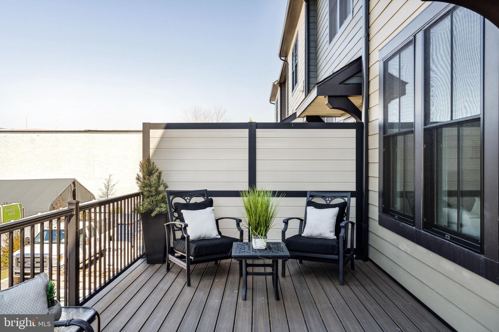 206F N Aberdeen Ave Ave