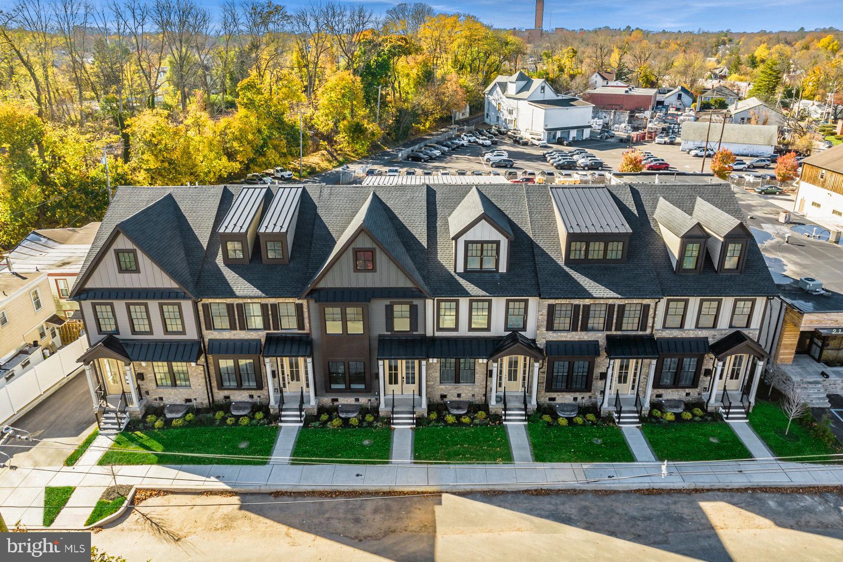 206F N Aberdeen Ave Ave