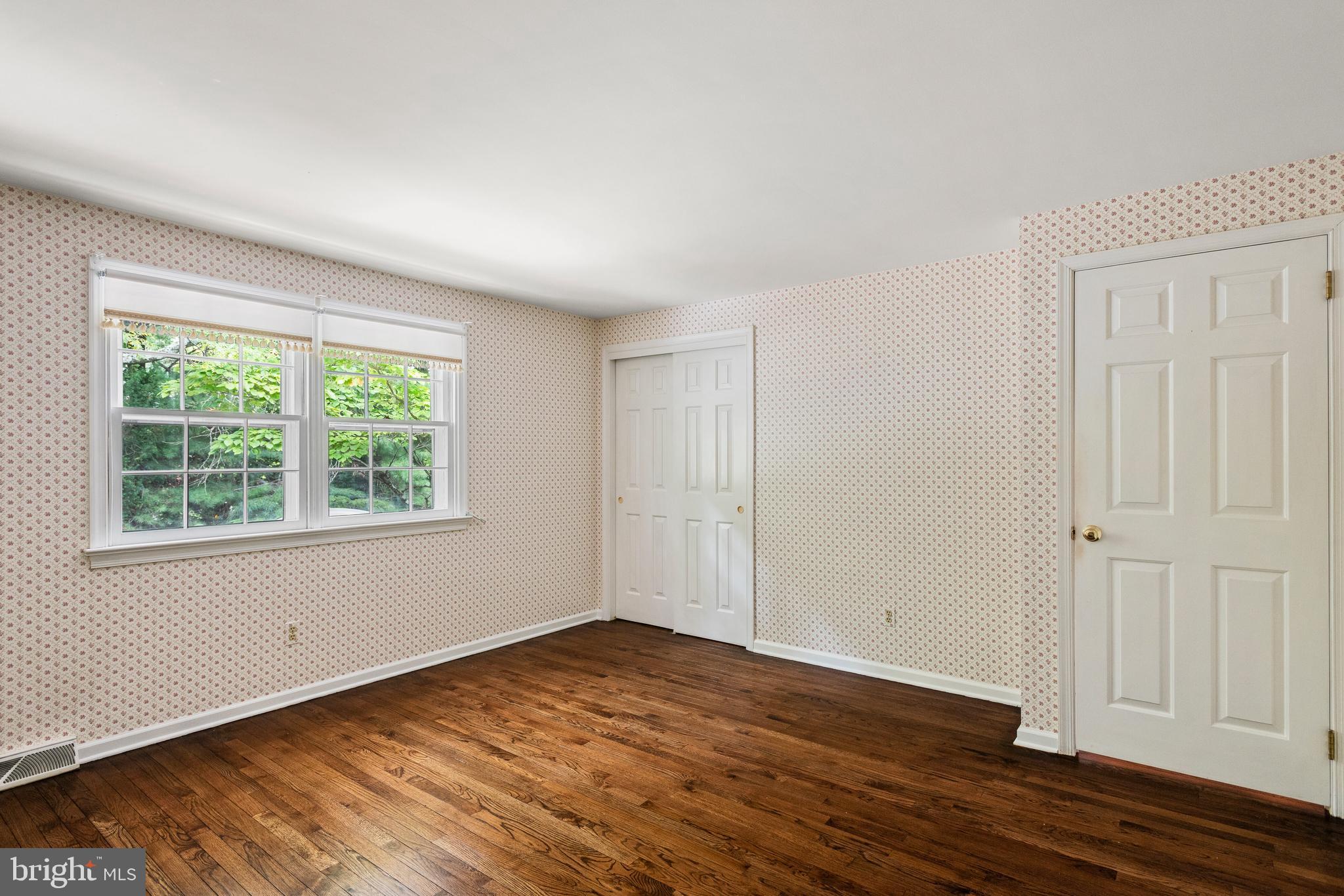 500 Fox Run LANE