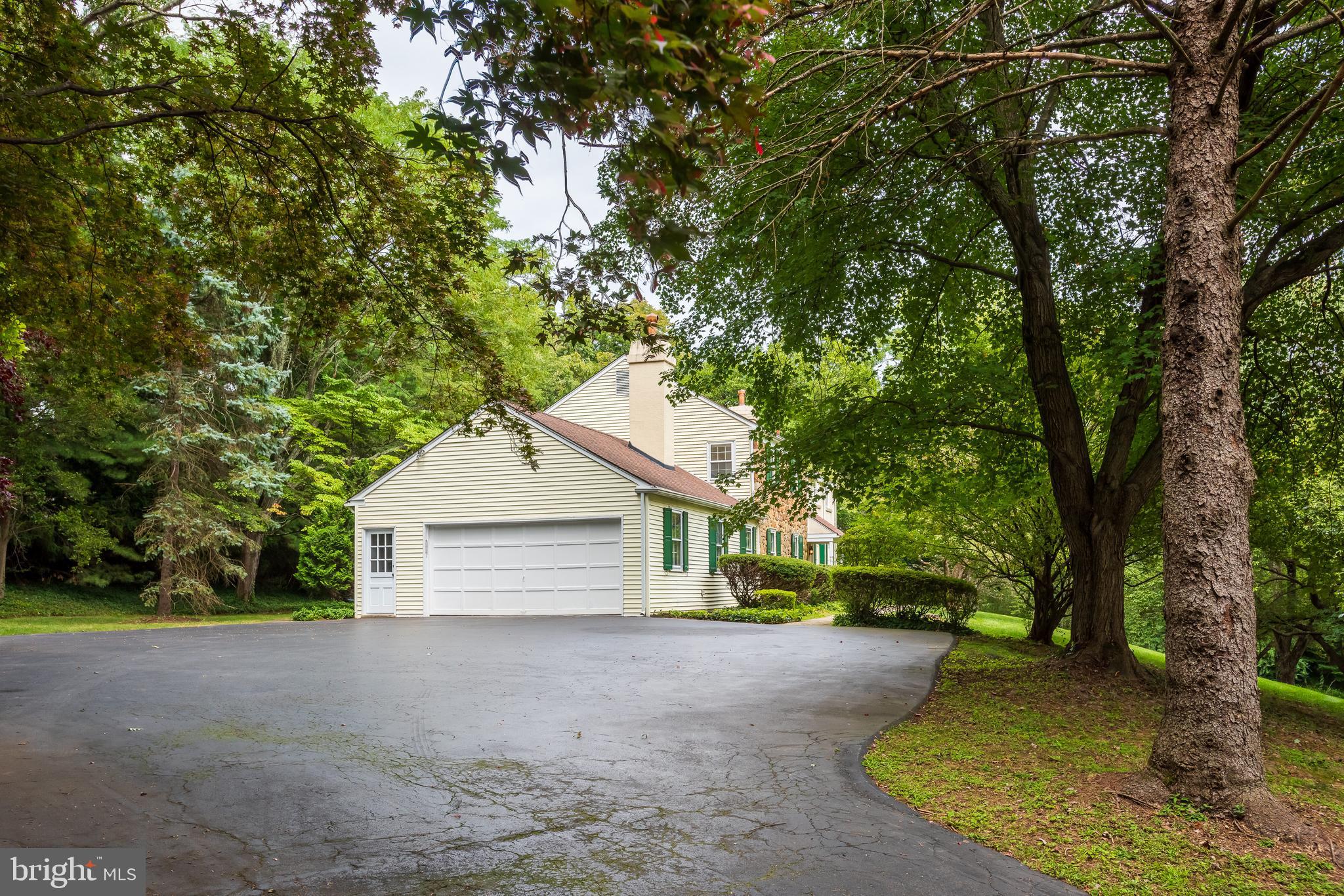 500 Fox Run LANE