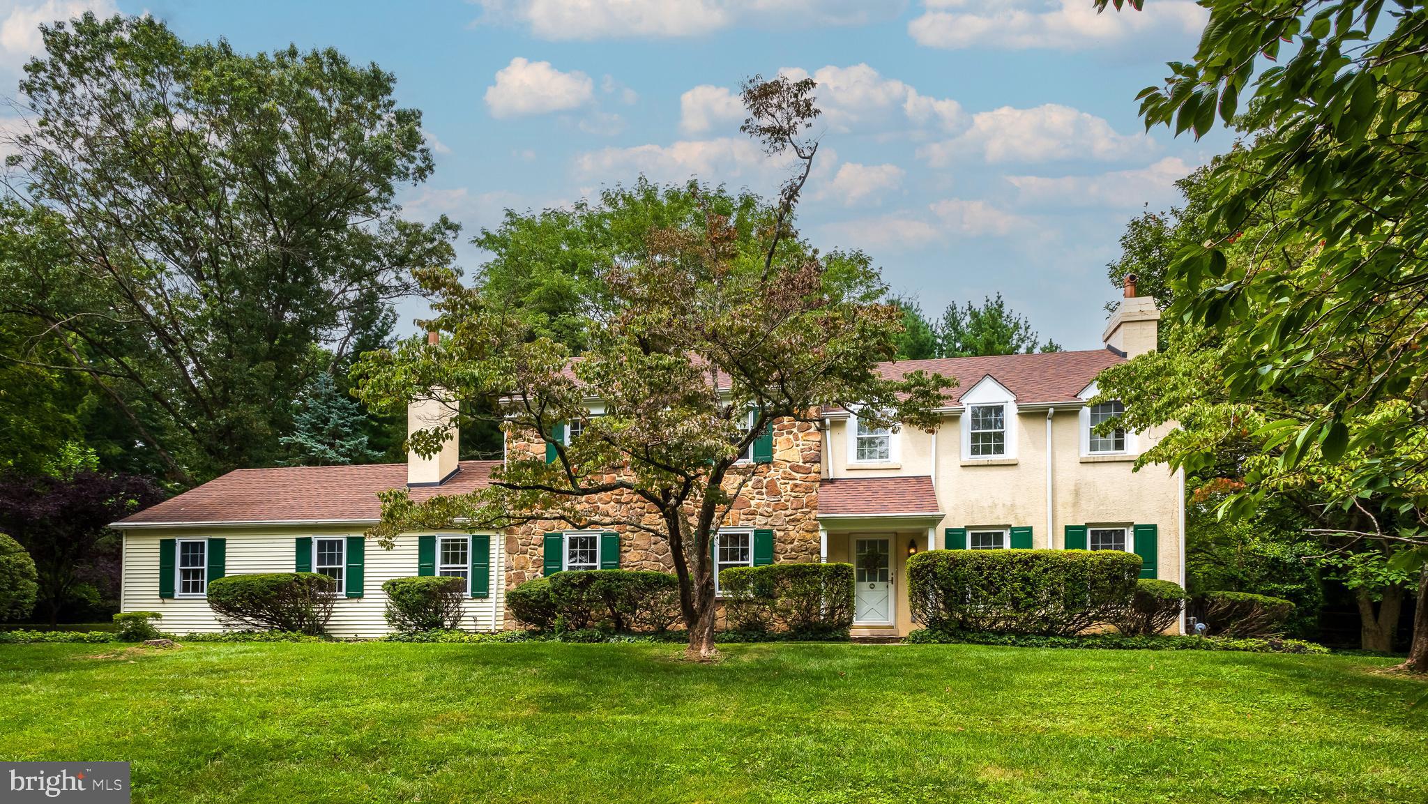 500 Fox Run LANE